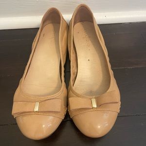 Cole Haan NIKEAIR BEIGE SOFT Leather CAP TOE BOW FRONT Ballet Flat size 7.5